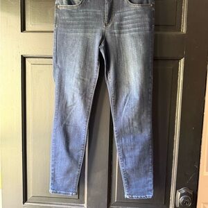 1822 Denim Dark Blue Jeans